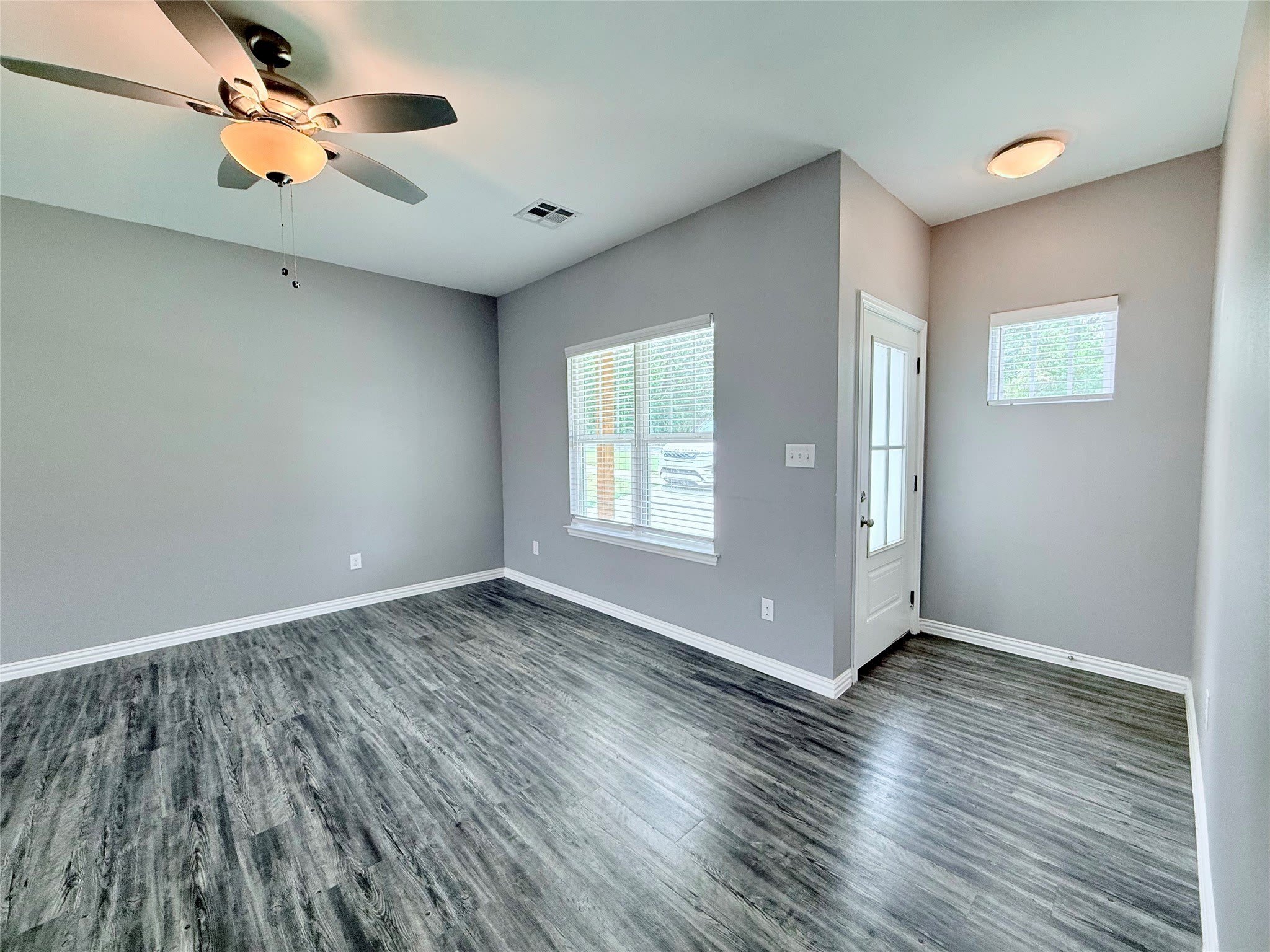 600 E Shepherd Street – photo 5