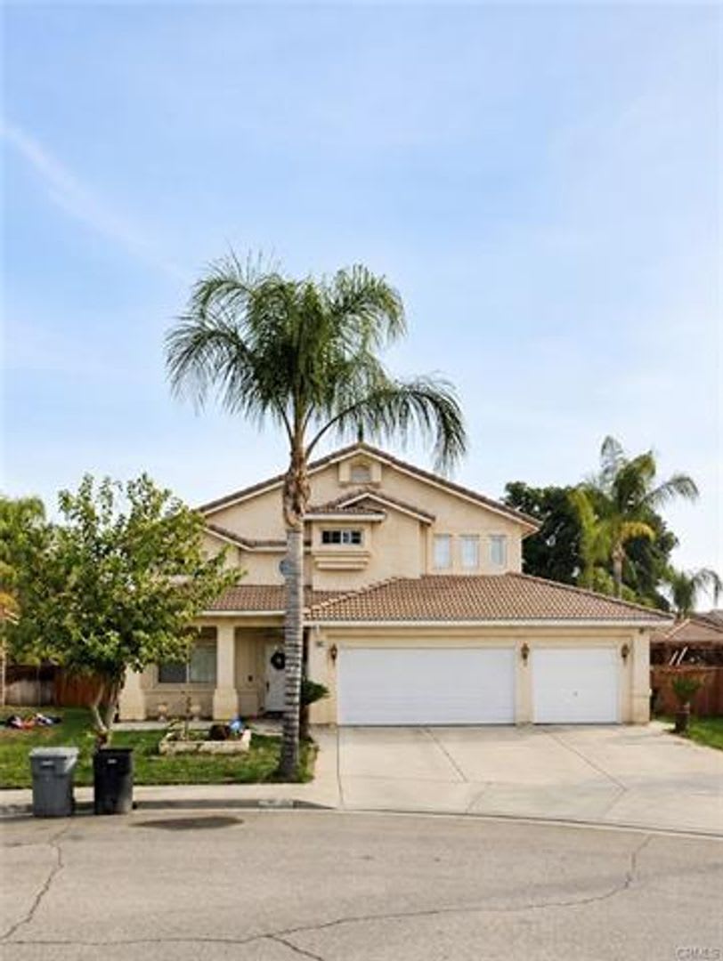 Spacious Home – photo 1