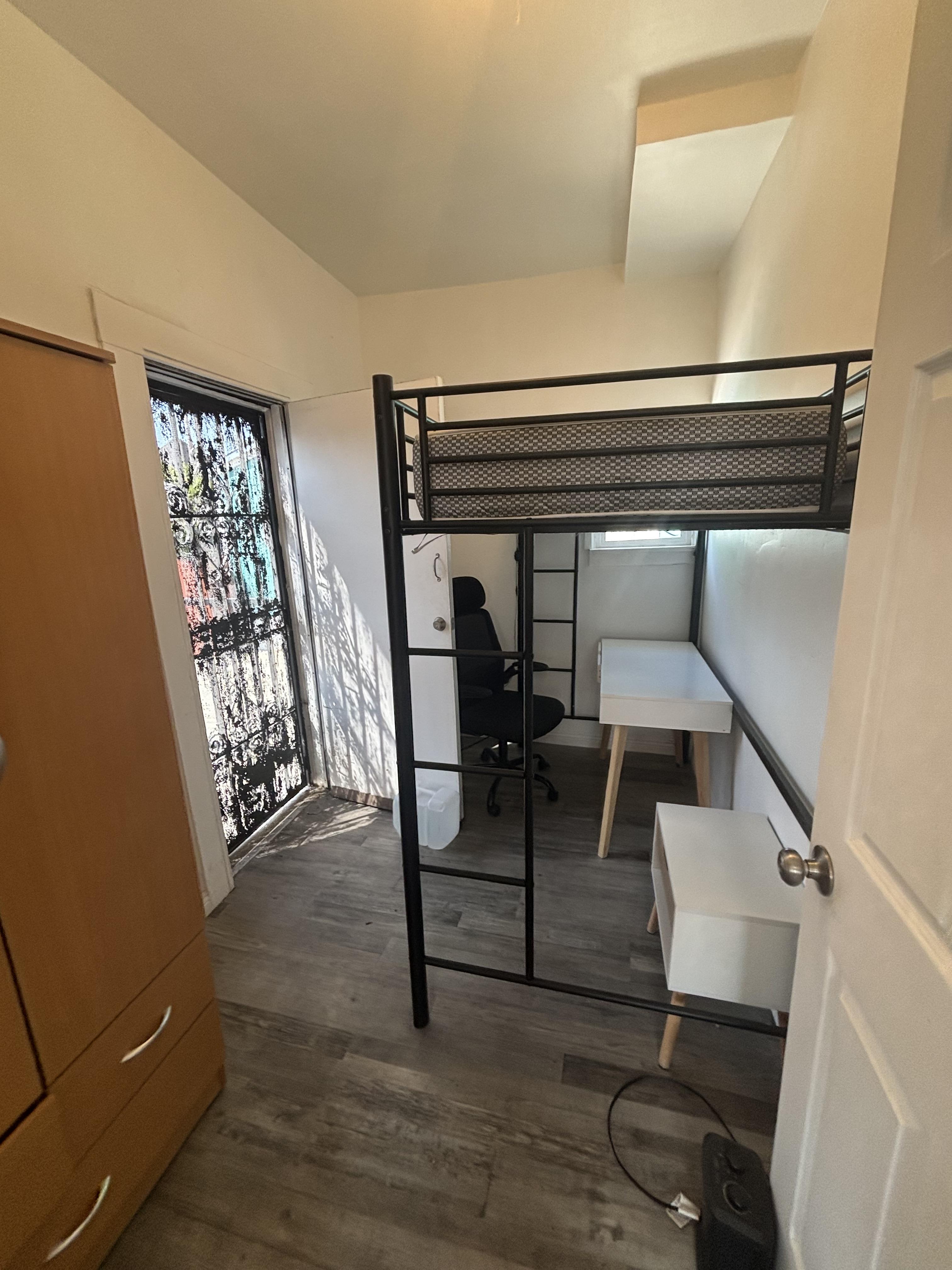 2515 S Catalina St – photo 1