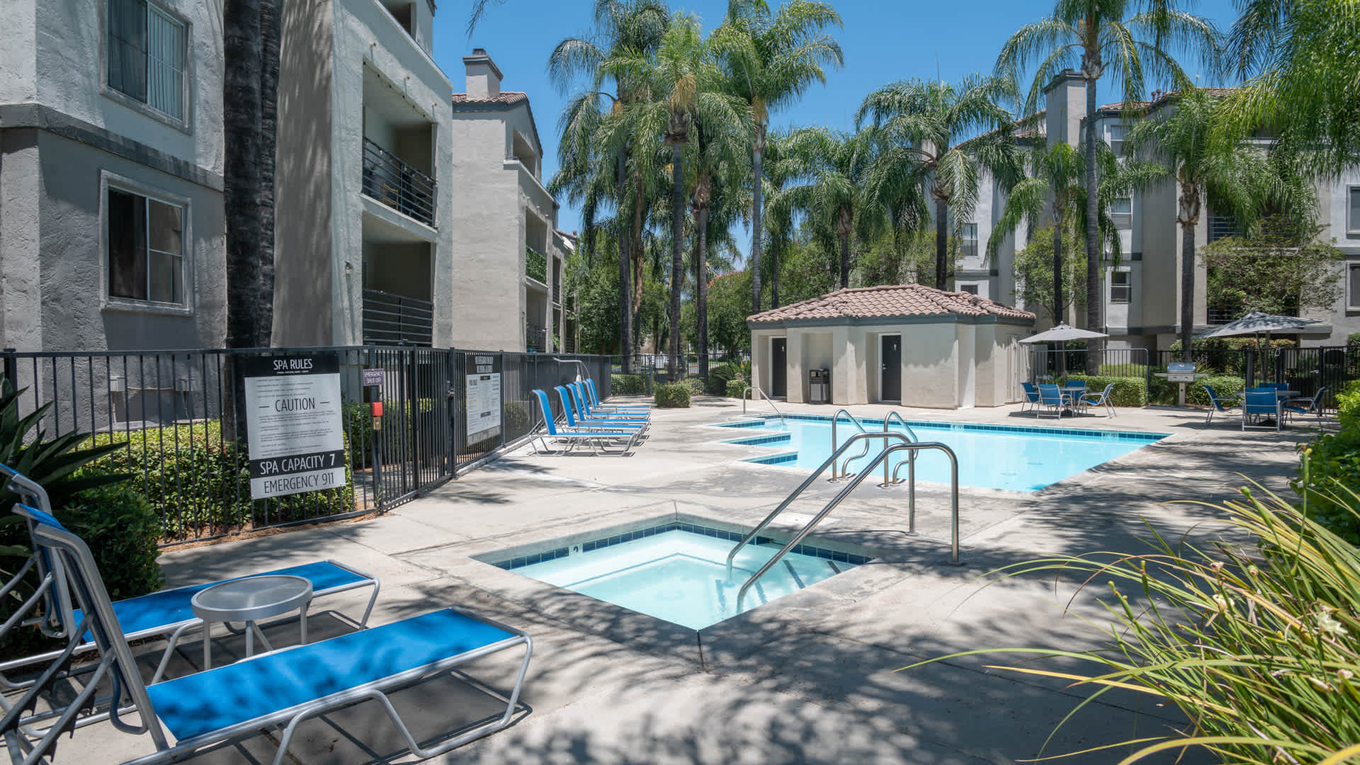Centre Club Apartments – photo 5