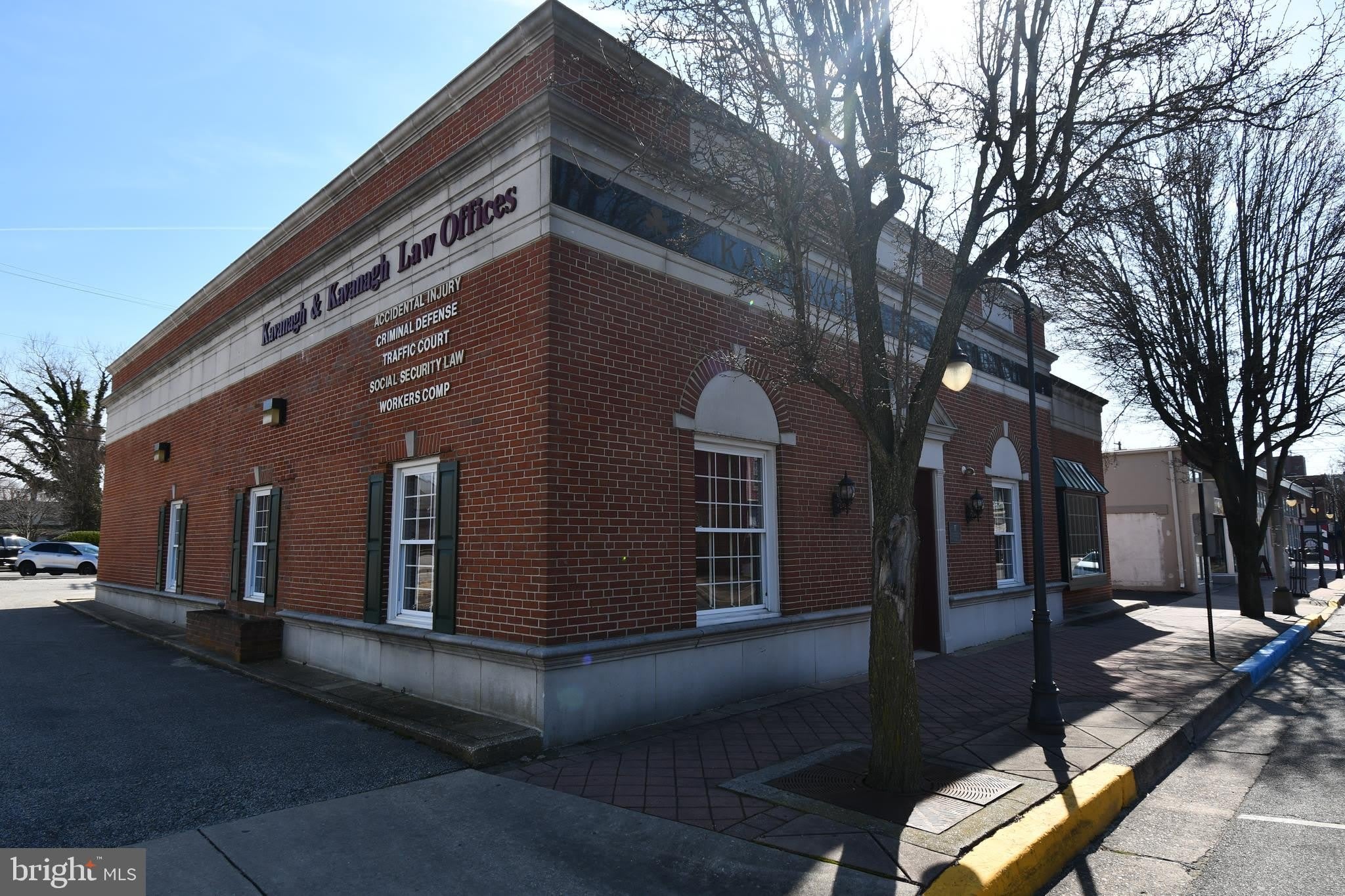219 N HIGH Street – photo 2