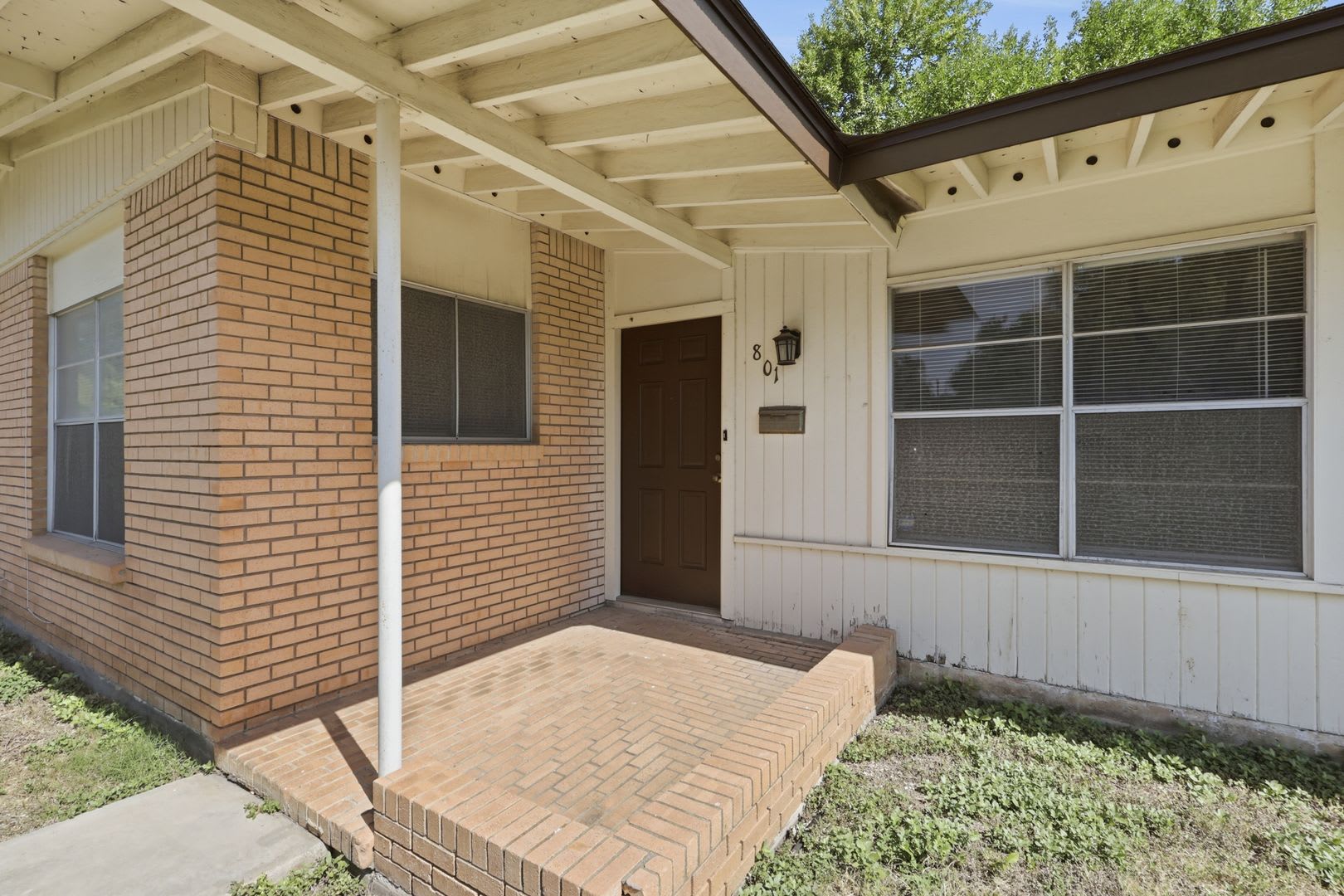 Prime North Central Location! – photo 2