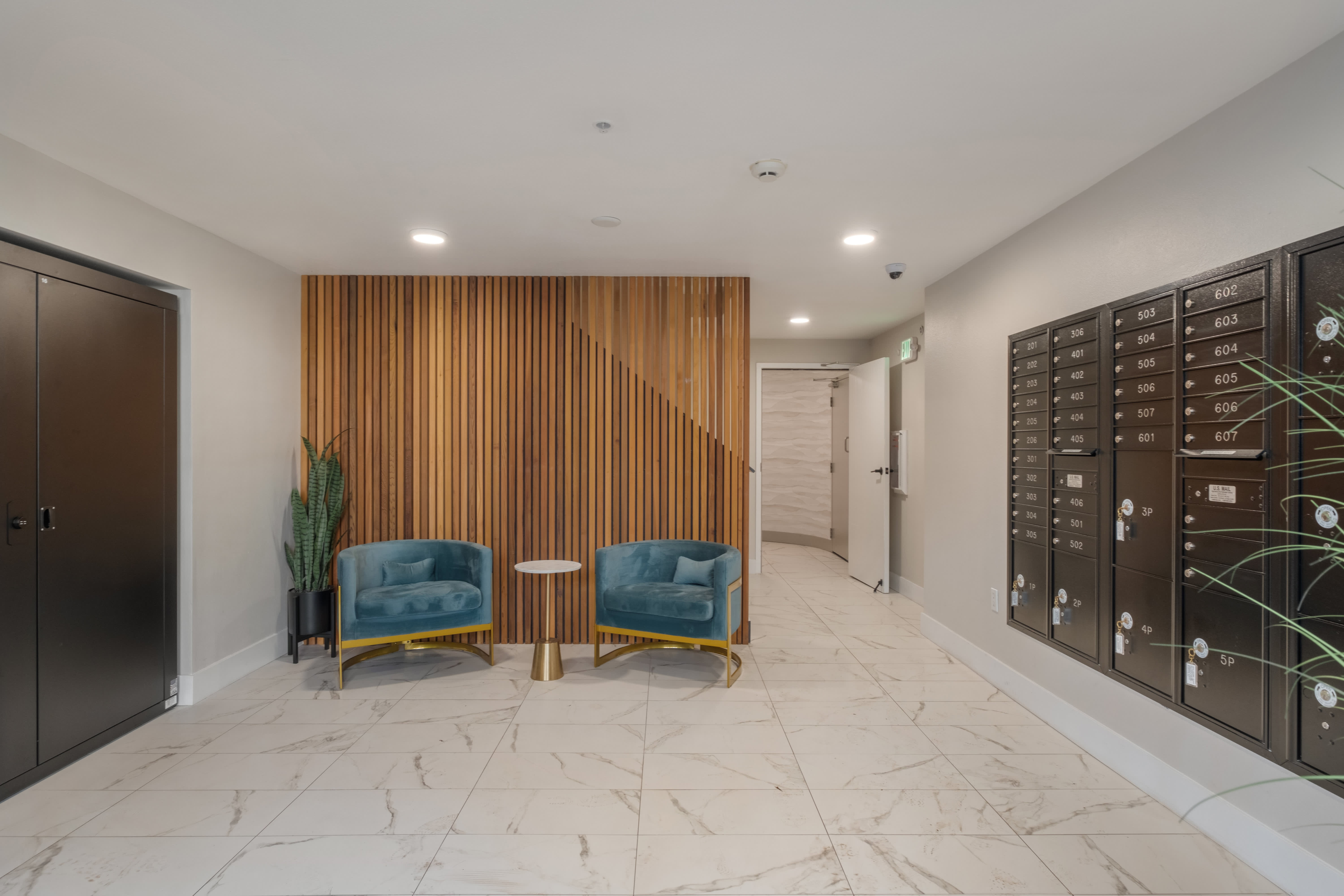 Thea Apartments – photo 2