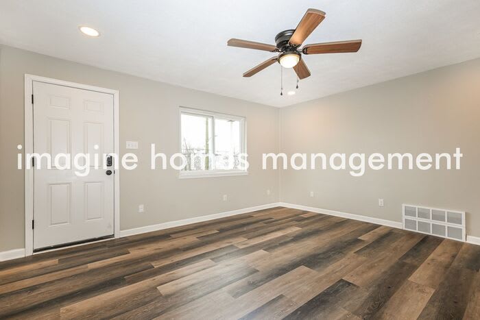 1335 Stowe Avenue – photo 3