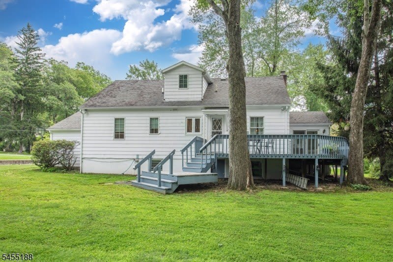 11 Jay Rd – photo 3