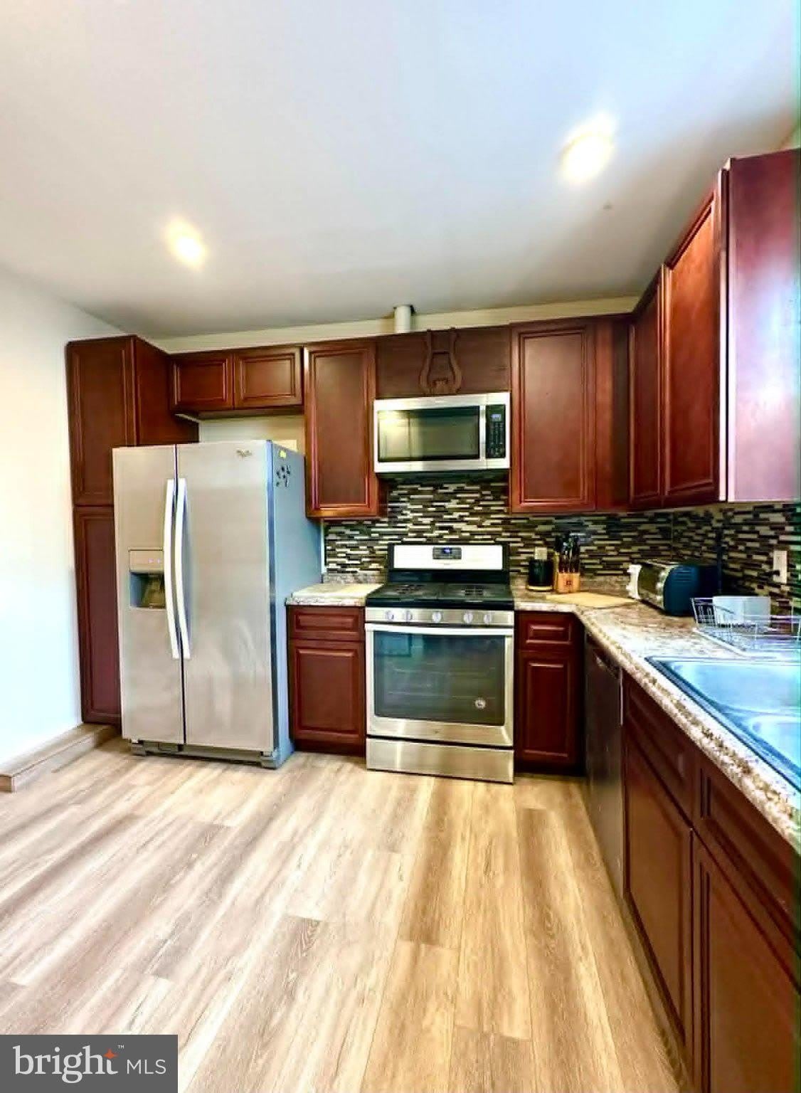 1209 PETERS Street – photo 4