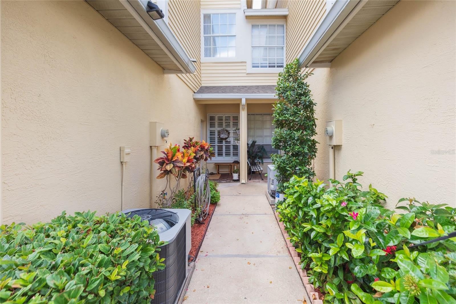 1050 Starkey Road – photo 3