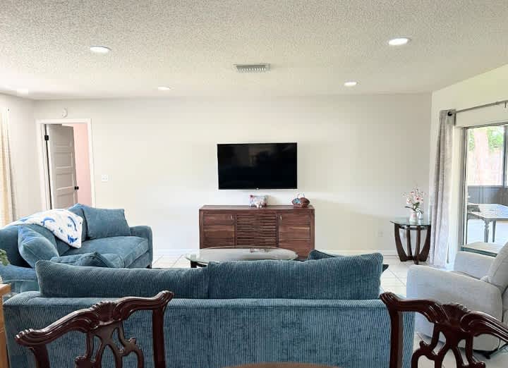 727 Gilda Drive – photo 3