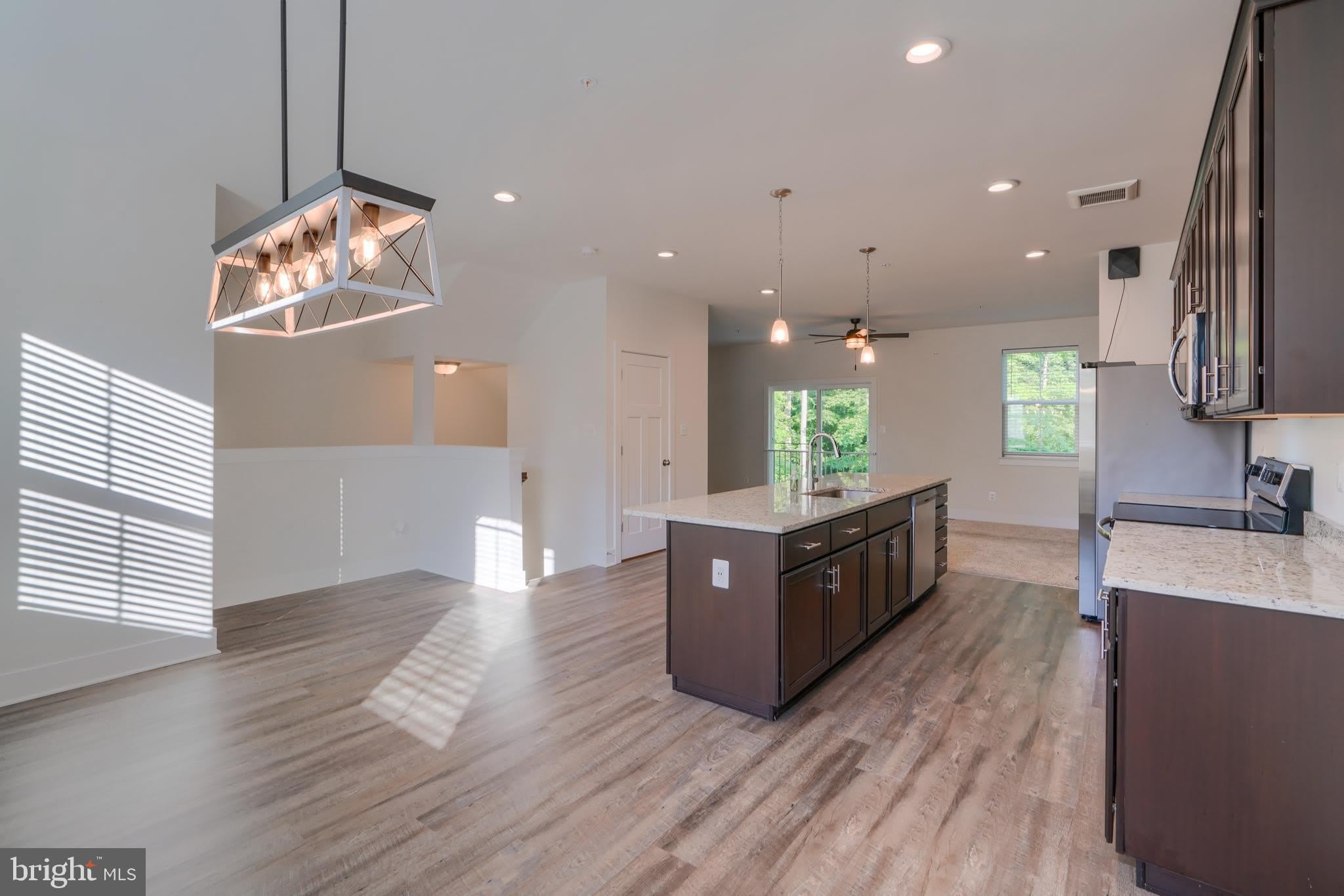 617 SNAPDRAGON Court – photo 3
