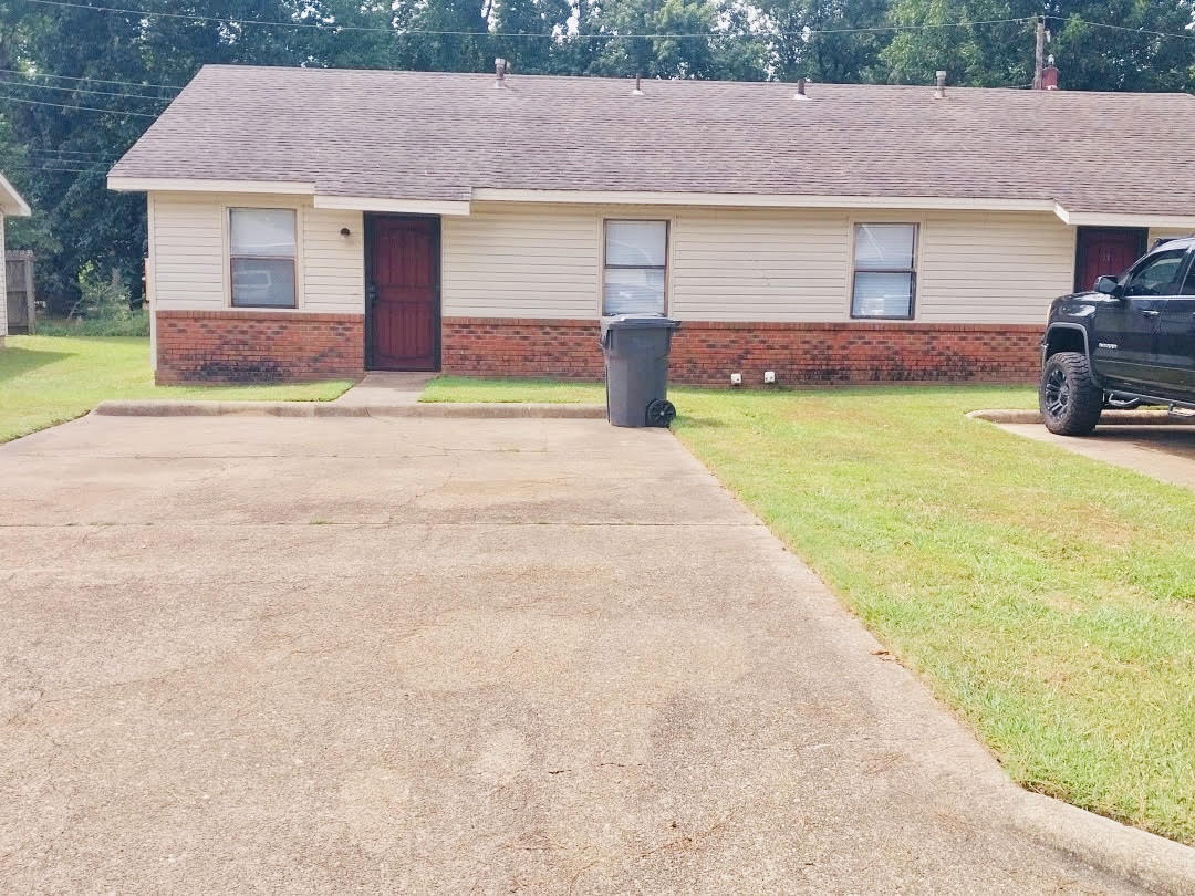 3309 Barrett Circle B – photo 1