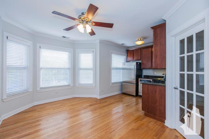 634 West Roscoe St. – photo 3