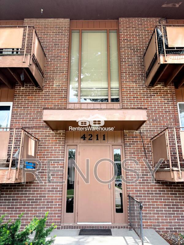 4211 65Th St – photo 1