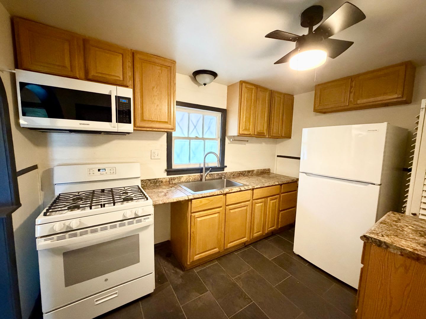 Wonderful 3 Bedroom in the Heart of Waco – photo 5