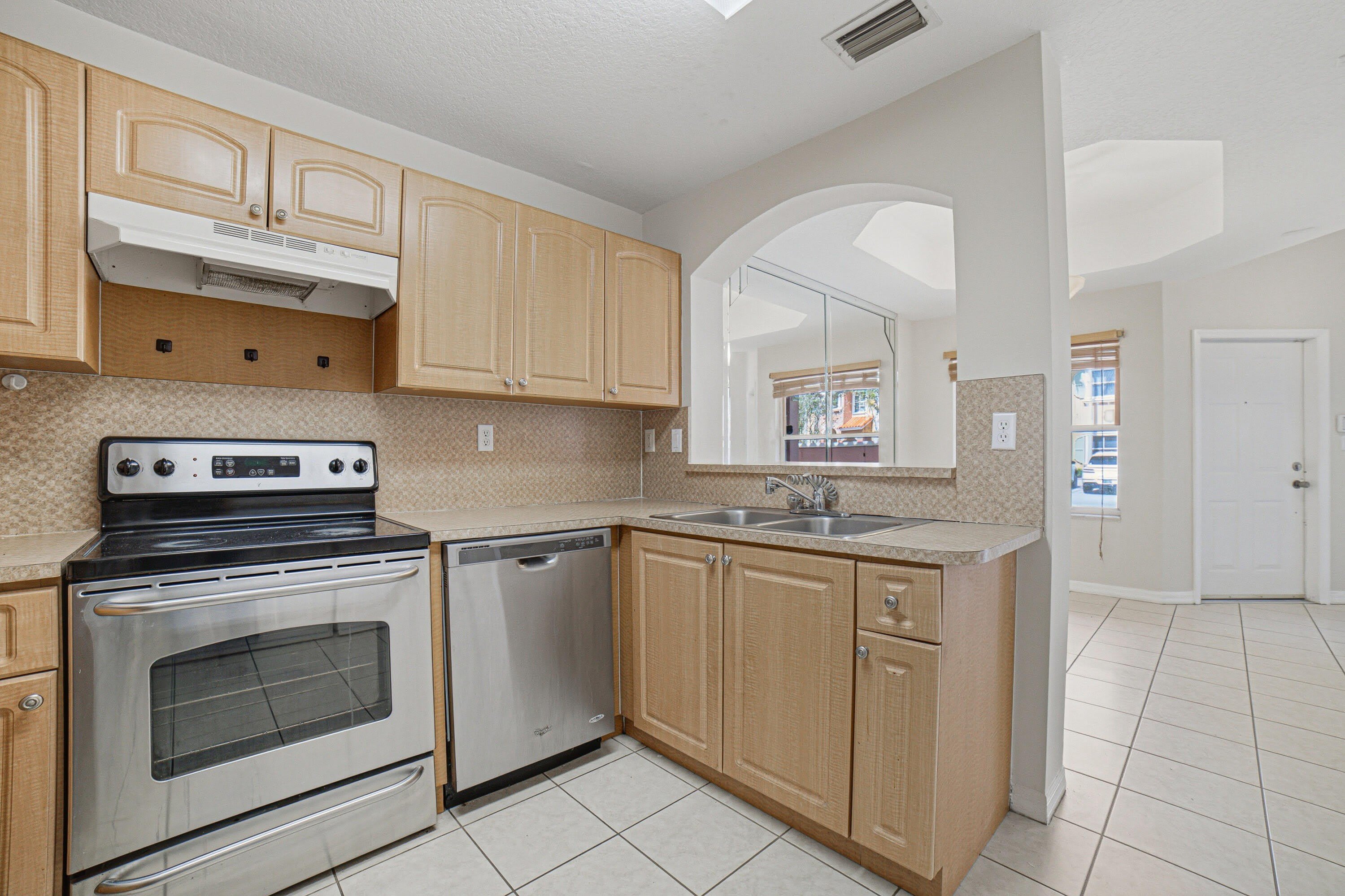 765 SW 107th Avenue – photo 2