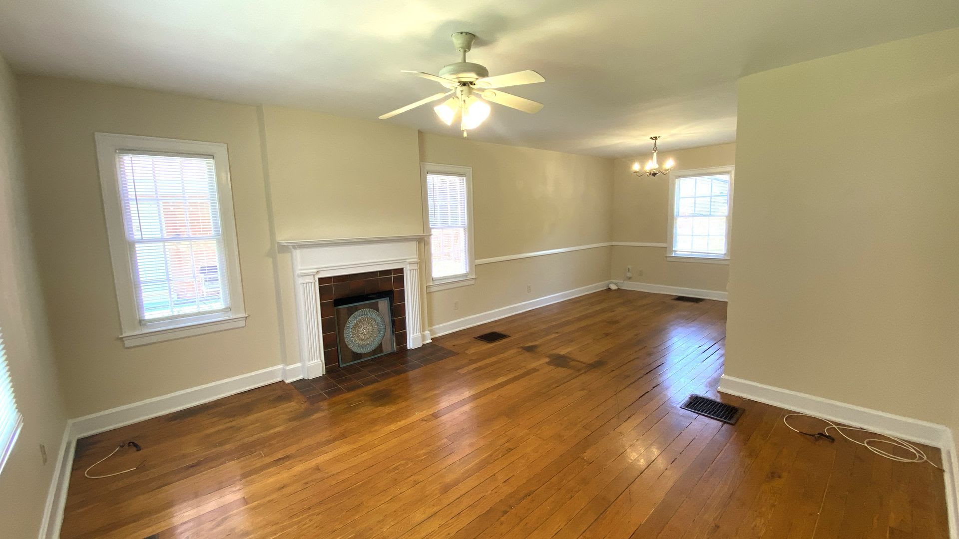 Duplex Located Close To Uk Downtown Or St Joe Hospital 20260716 – photo 2