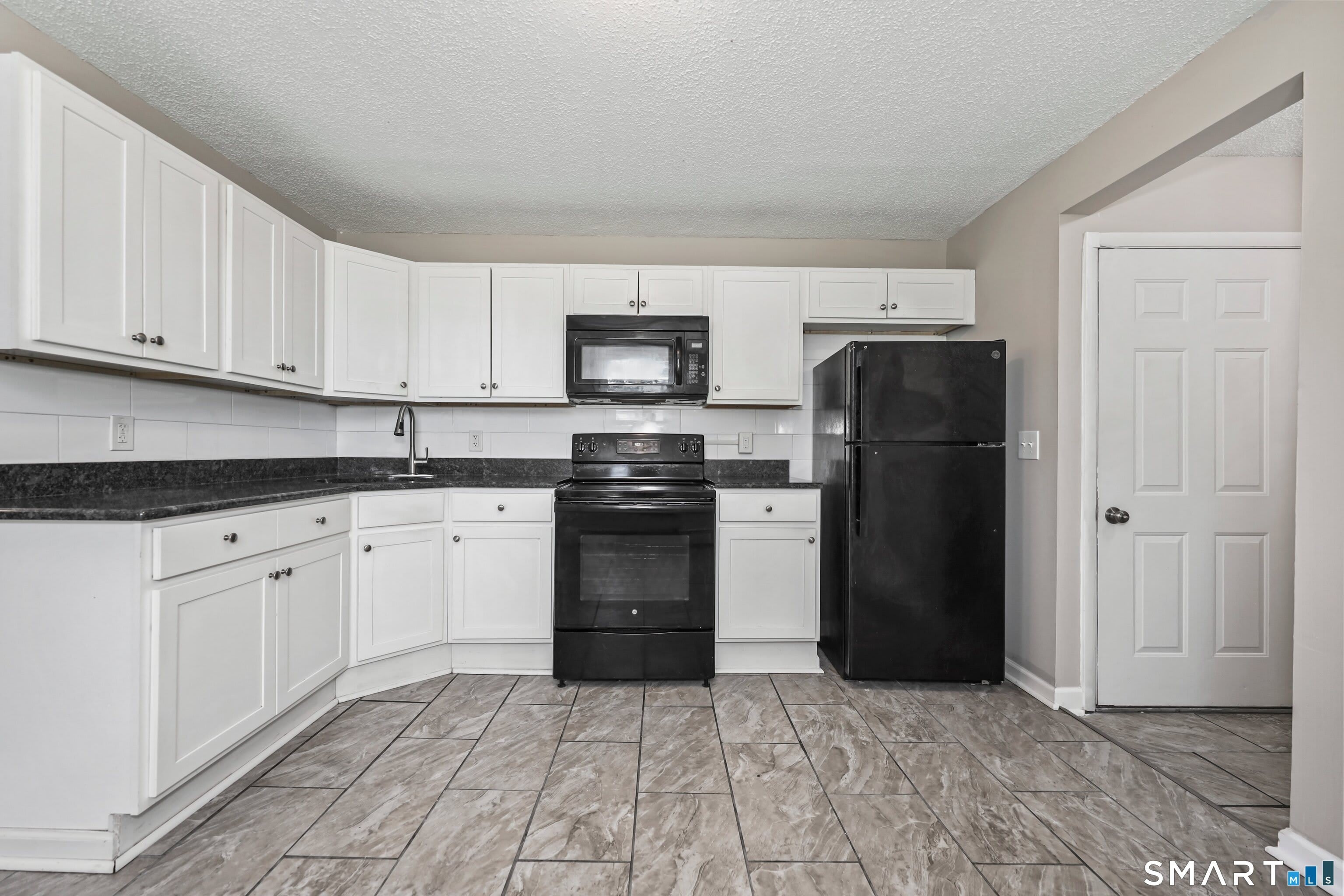 19 Hawkins Street – photo 4