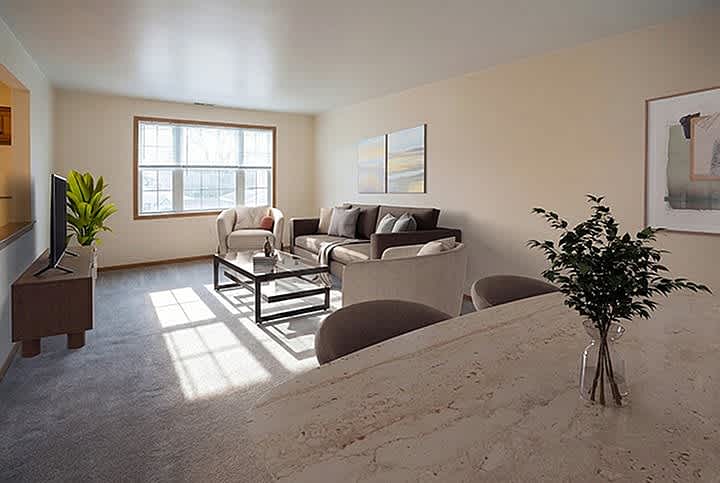 916 West 3Rd Street – photo 5