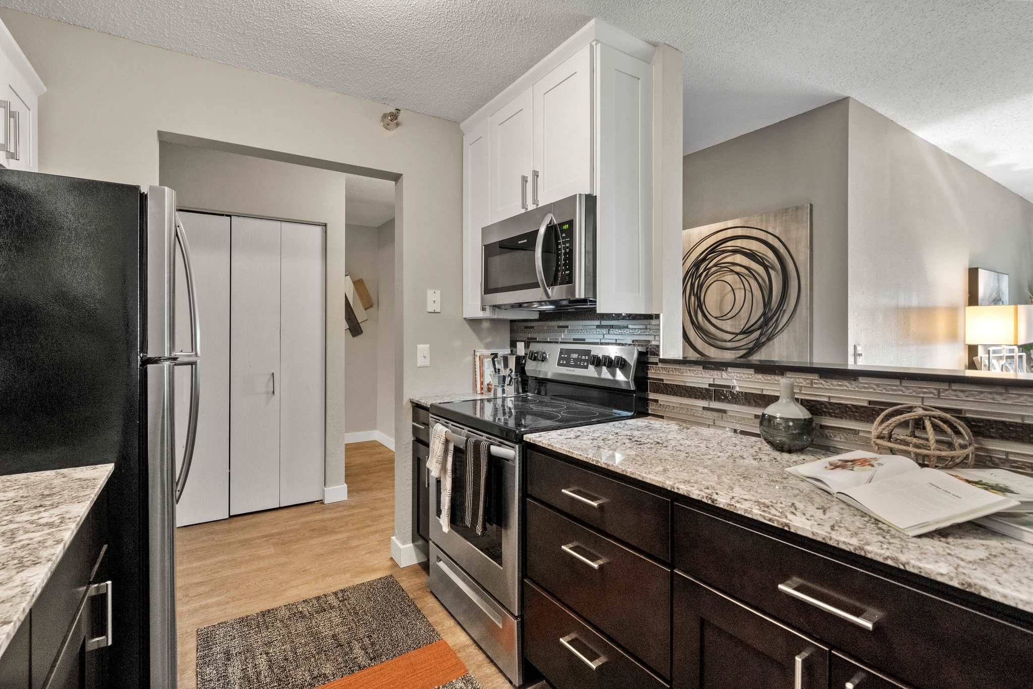 Lux Apartments – photo 4