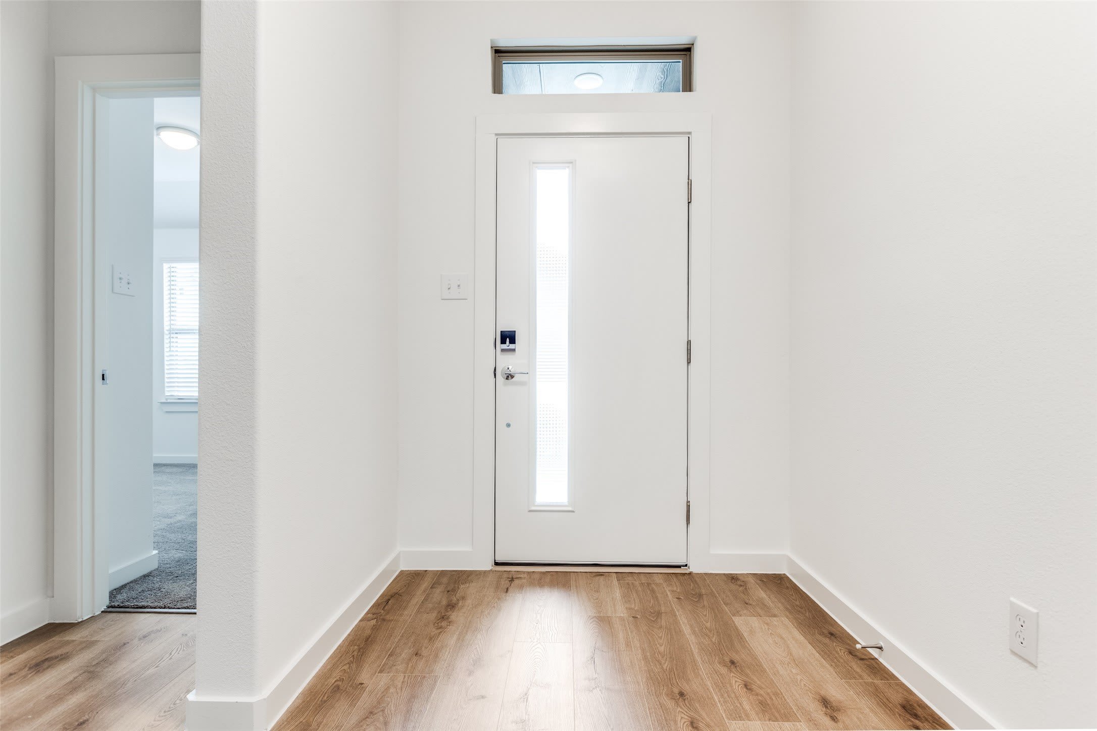 4923 Bellhurst Drive – photo 3