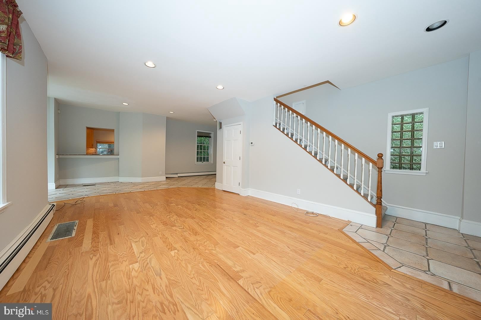 212 ELM Terrace – photo 4