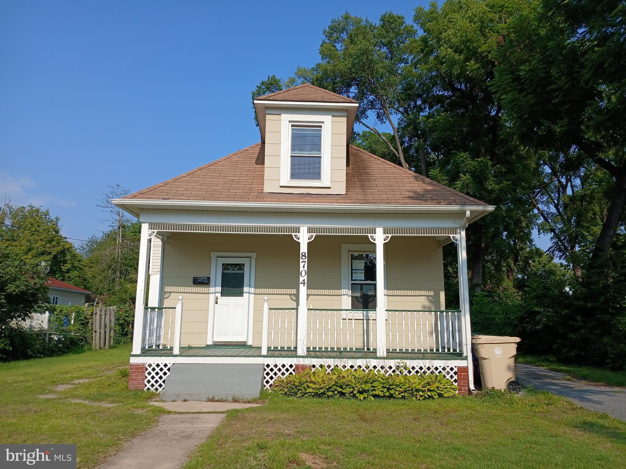 8704 RHODE ISLAND Avenue – photo 2