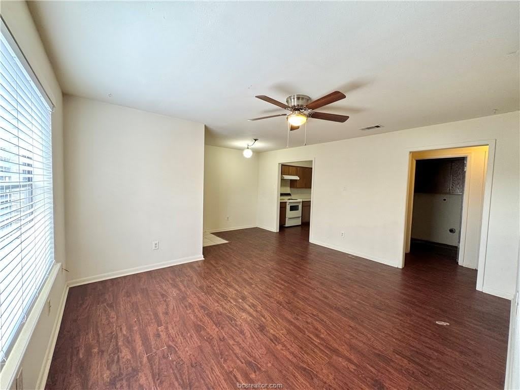 2817 Longmire Drive – photo 5