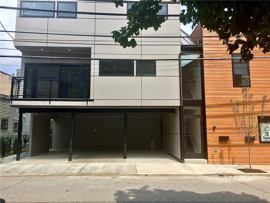 110 S 15th St – photo 2