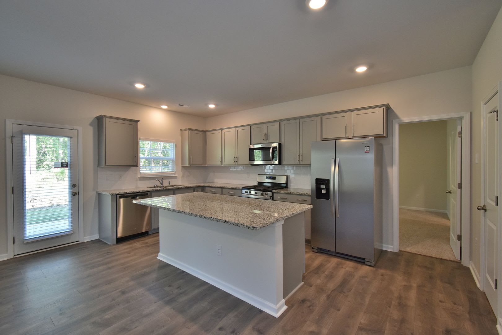 163 Rosemount – photo 5
