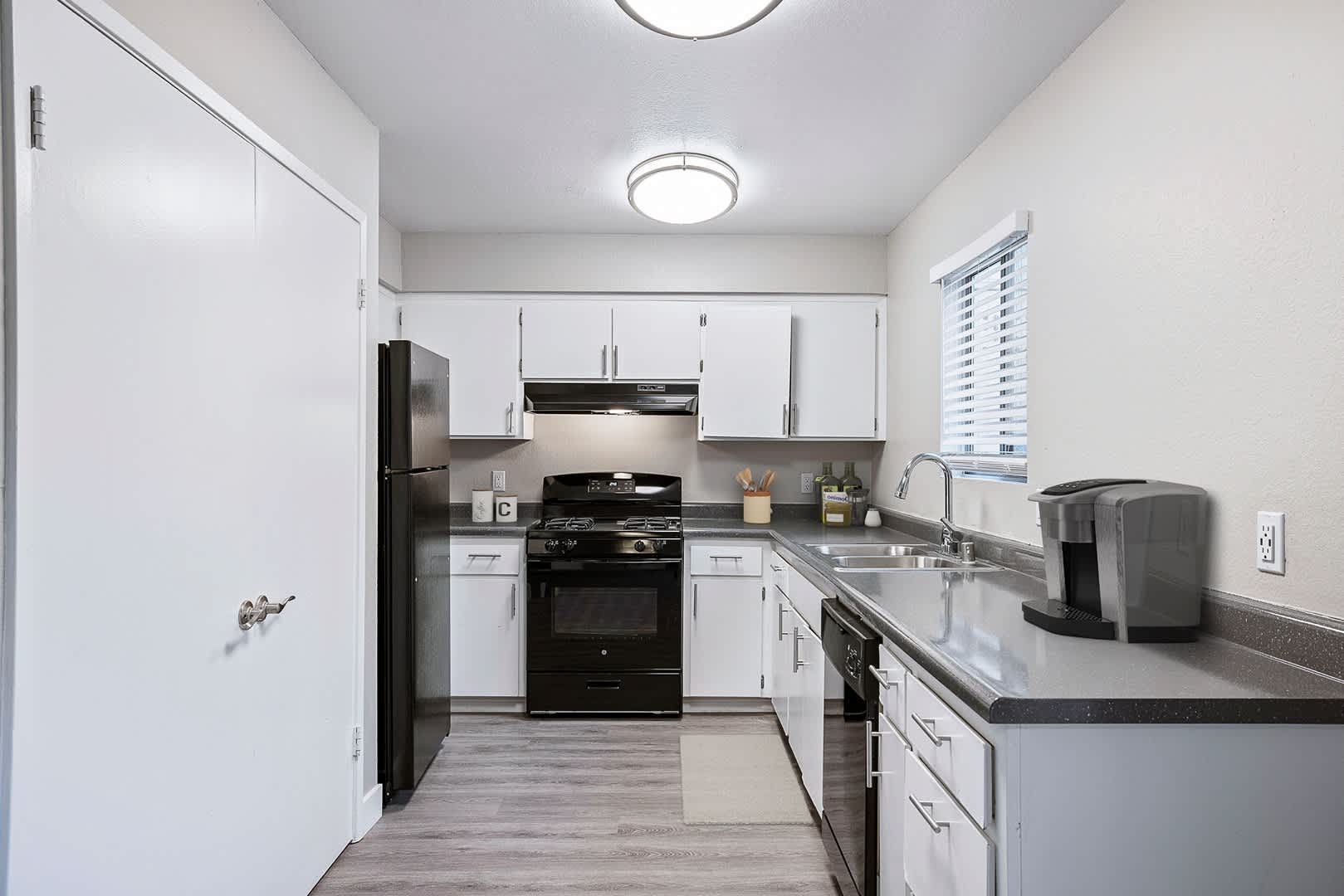 Tulare Home Coming Soon – photo 4