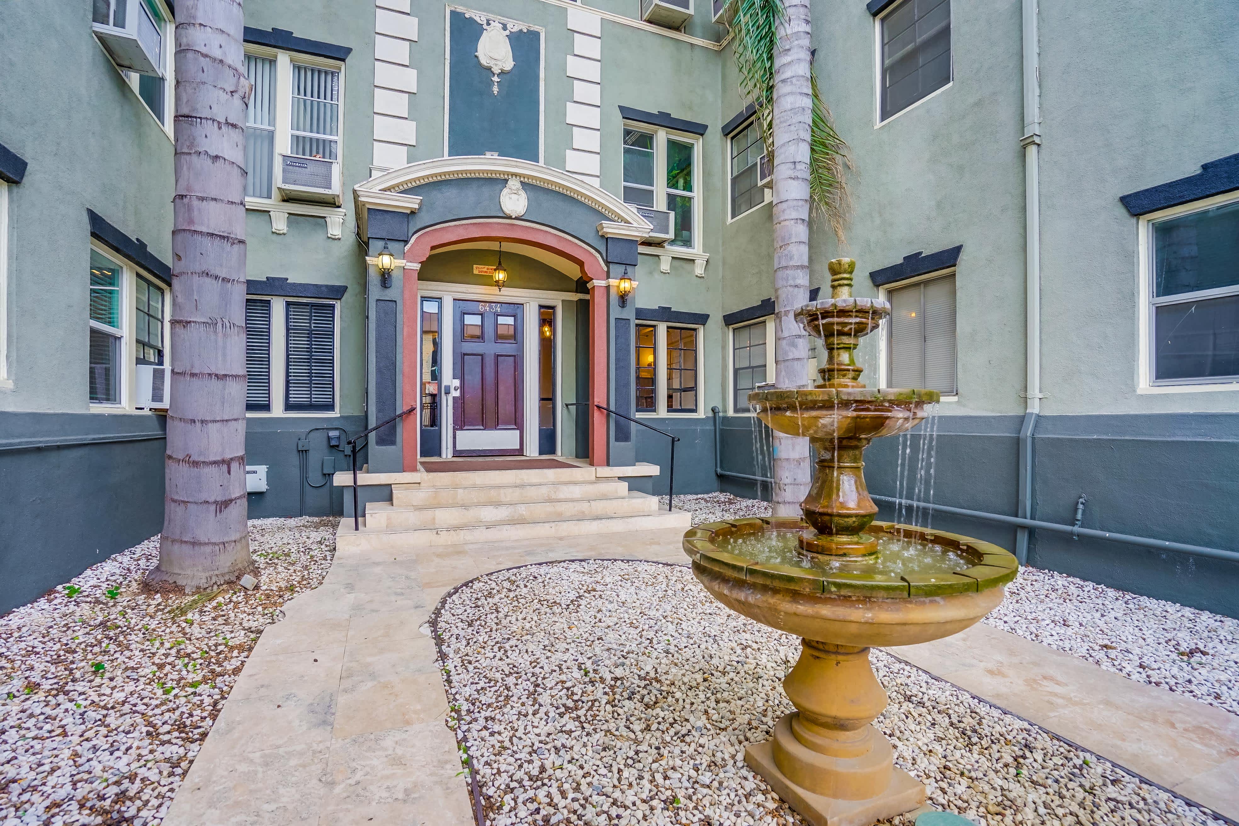 6434 Yucca Street – photo 3