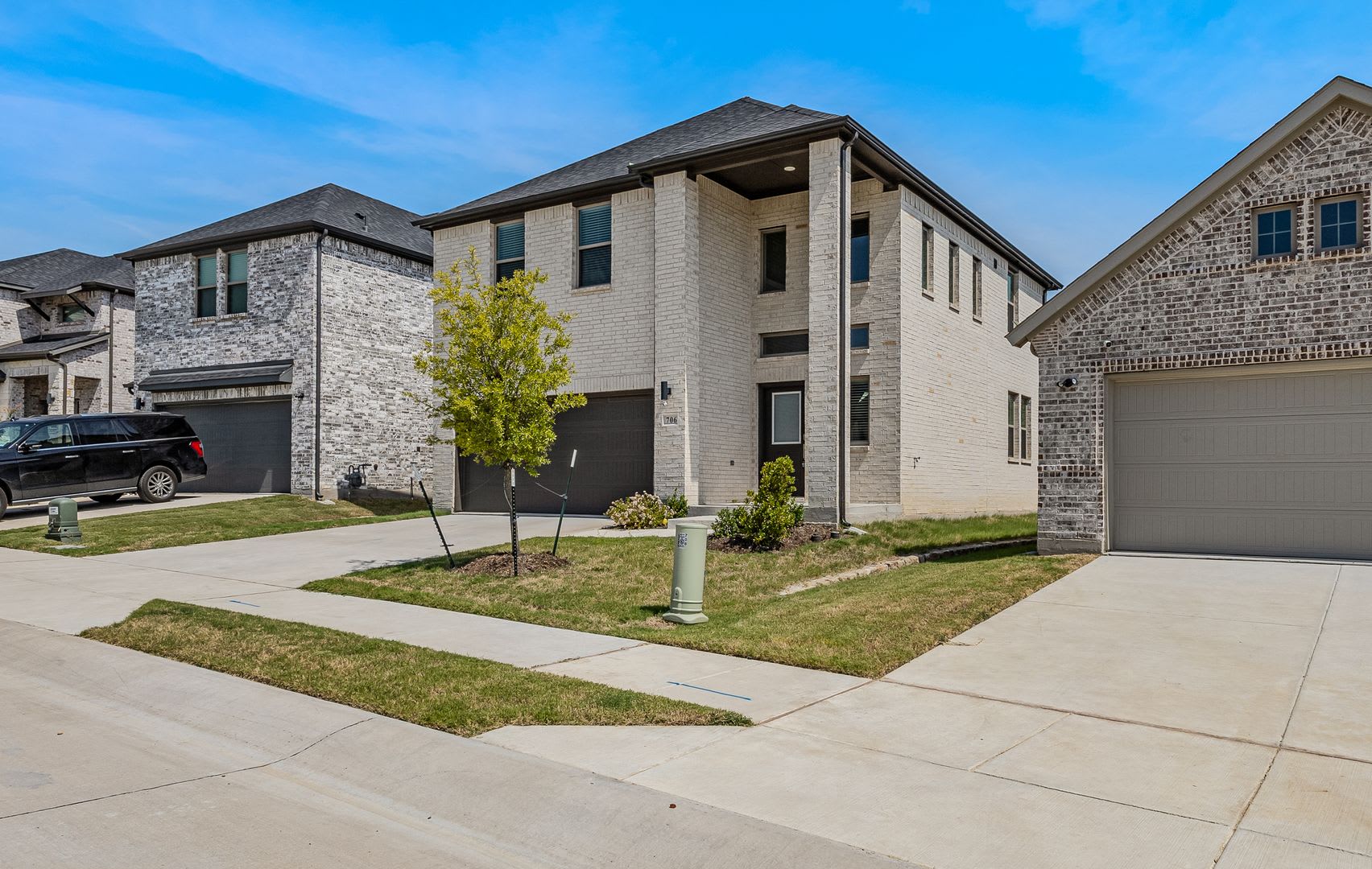 Fully Furnished McKinney Mid-Term Rental – photo 2