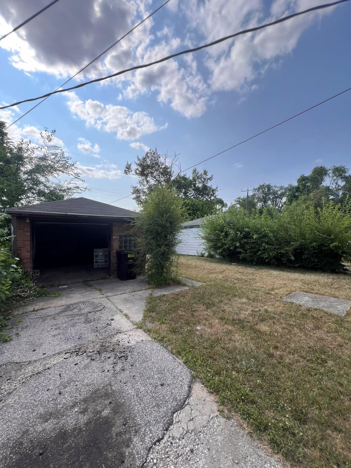 18433 Conley Street – photo 2