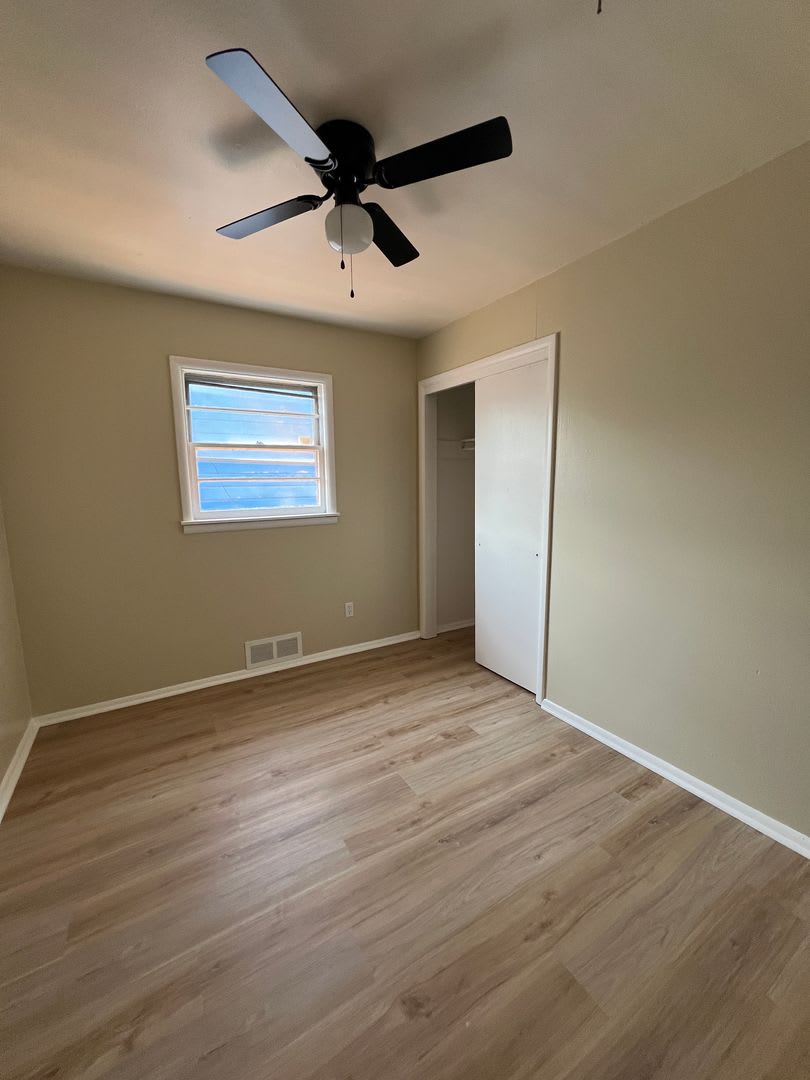 4 bed 1.5 Bath – photo 5