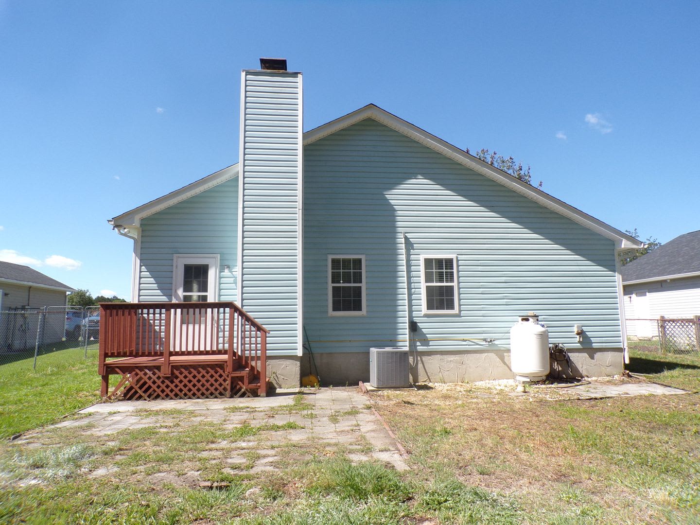 Lovely 3 Bedroom 2 Full Bathroom With A Bonus Room Located In Springdale Acres – photo 5