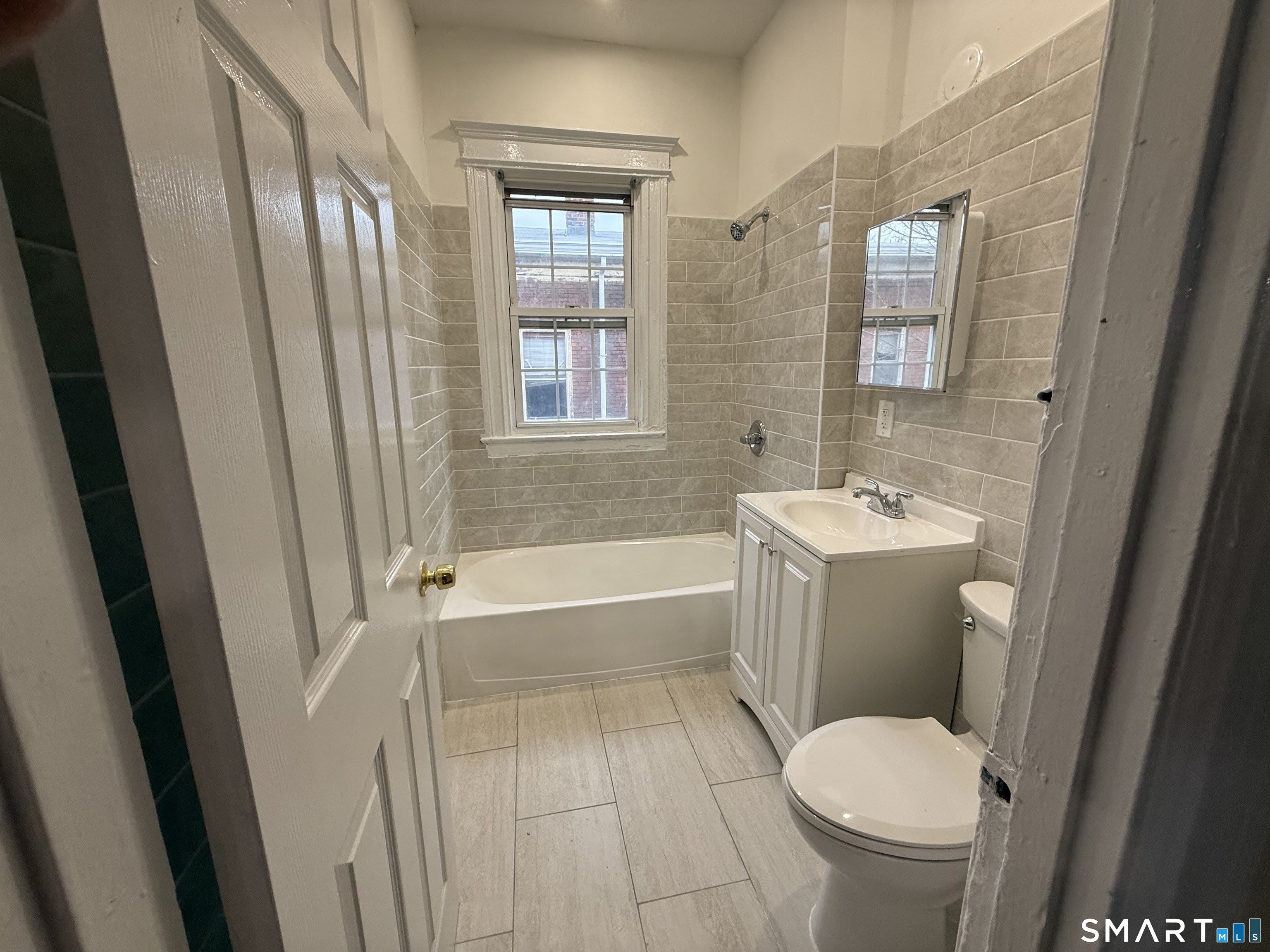 204 Homestead Avenue – photo 1