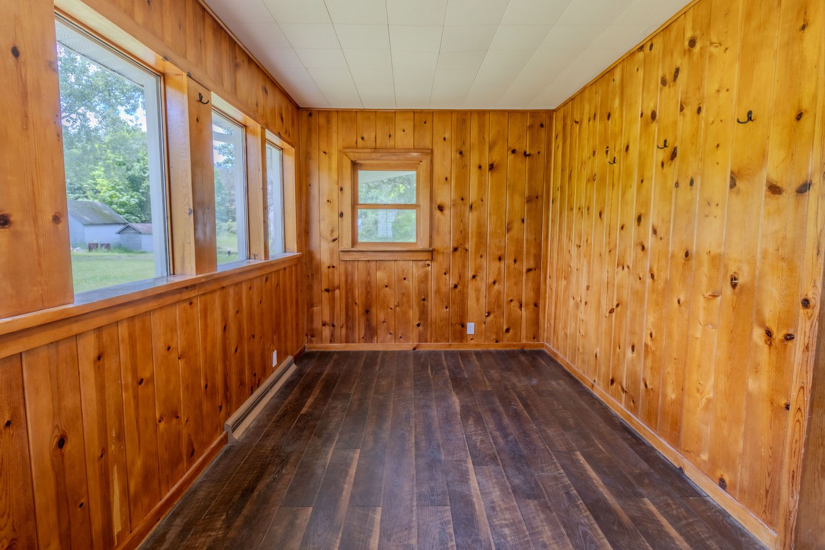 Home Sweet Home on Twenty Beautiful Acres – photo 2