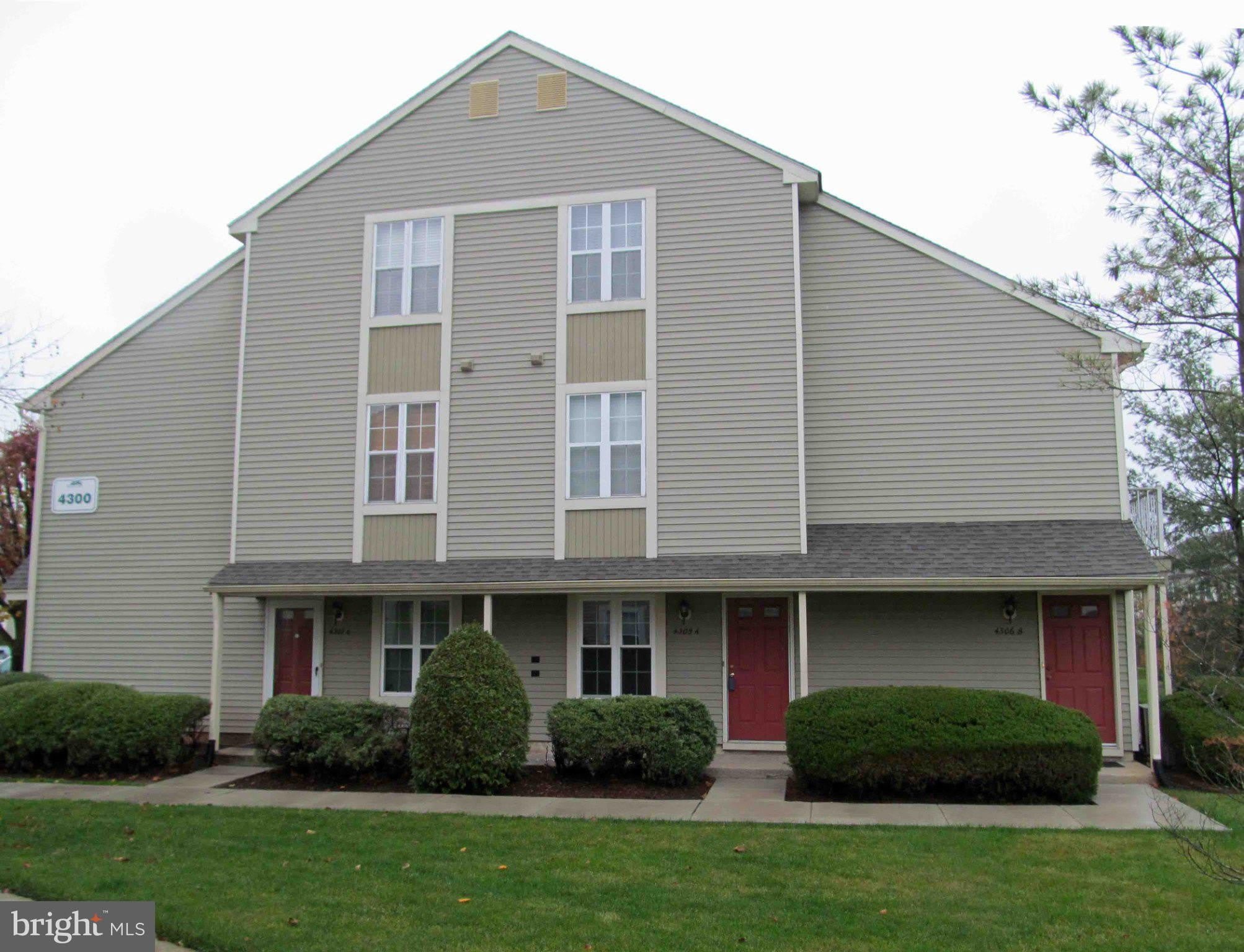 4305-A FENWICK Lane – photo 2