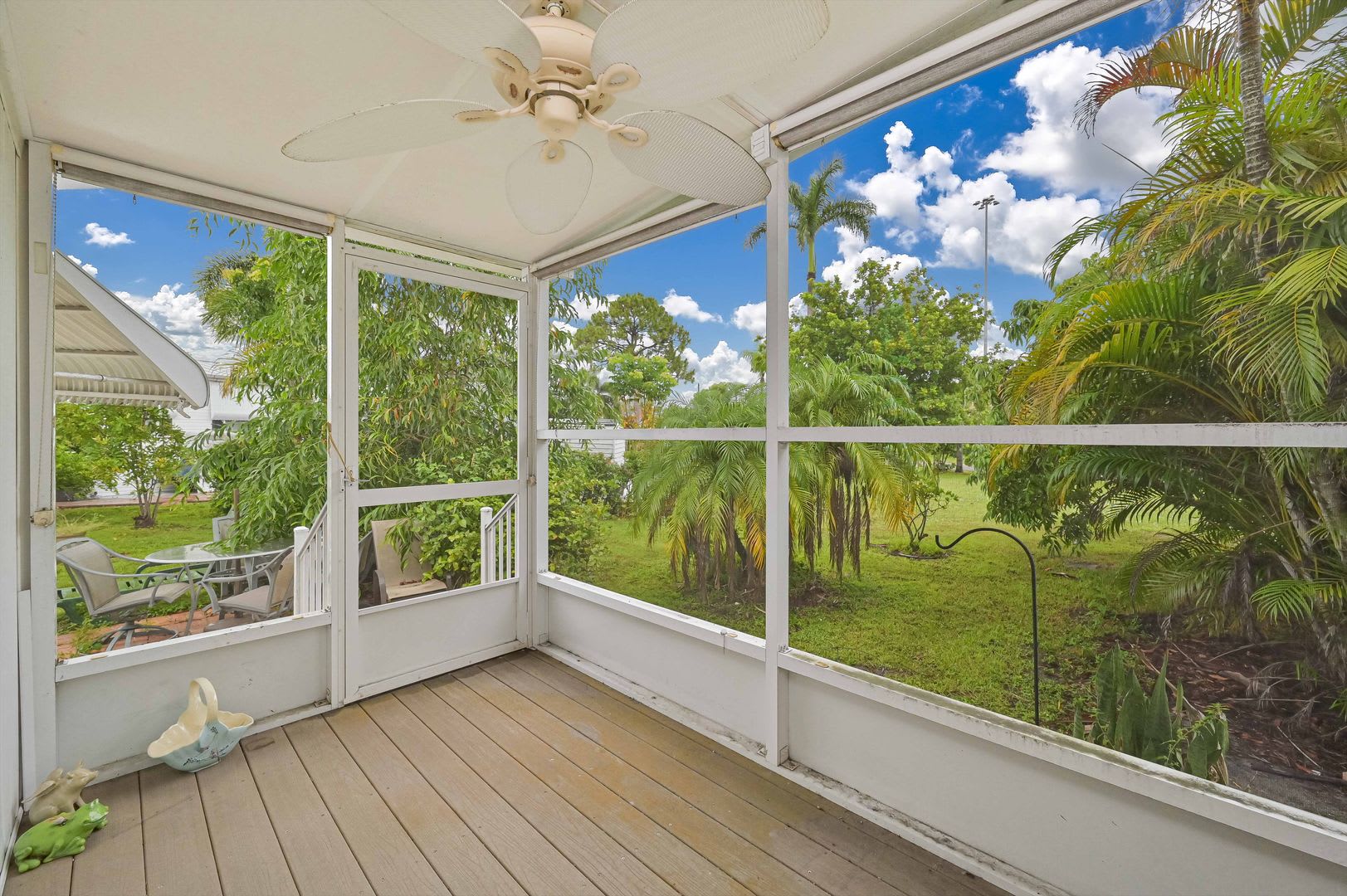 Now Available 1 1 Manufactured Home In Estero – photo 4