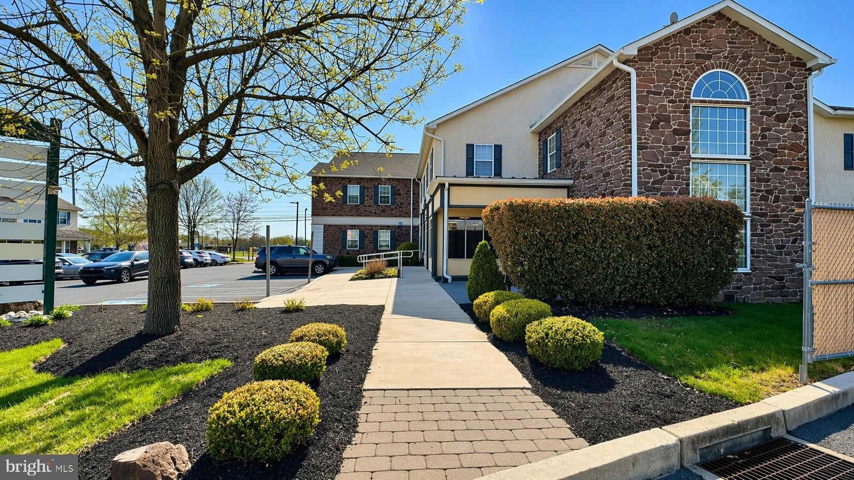 296 W RIDGE Pike – photo 2