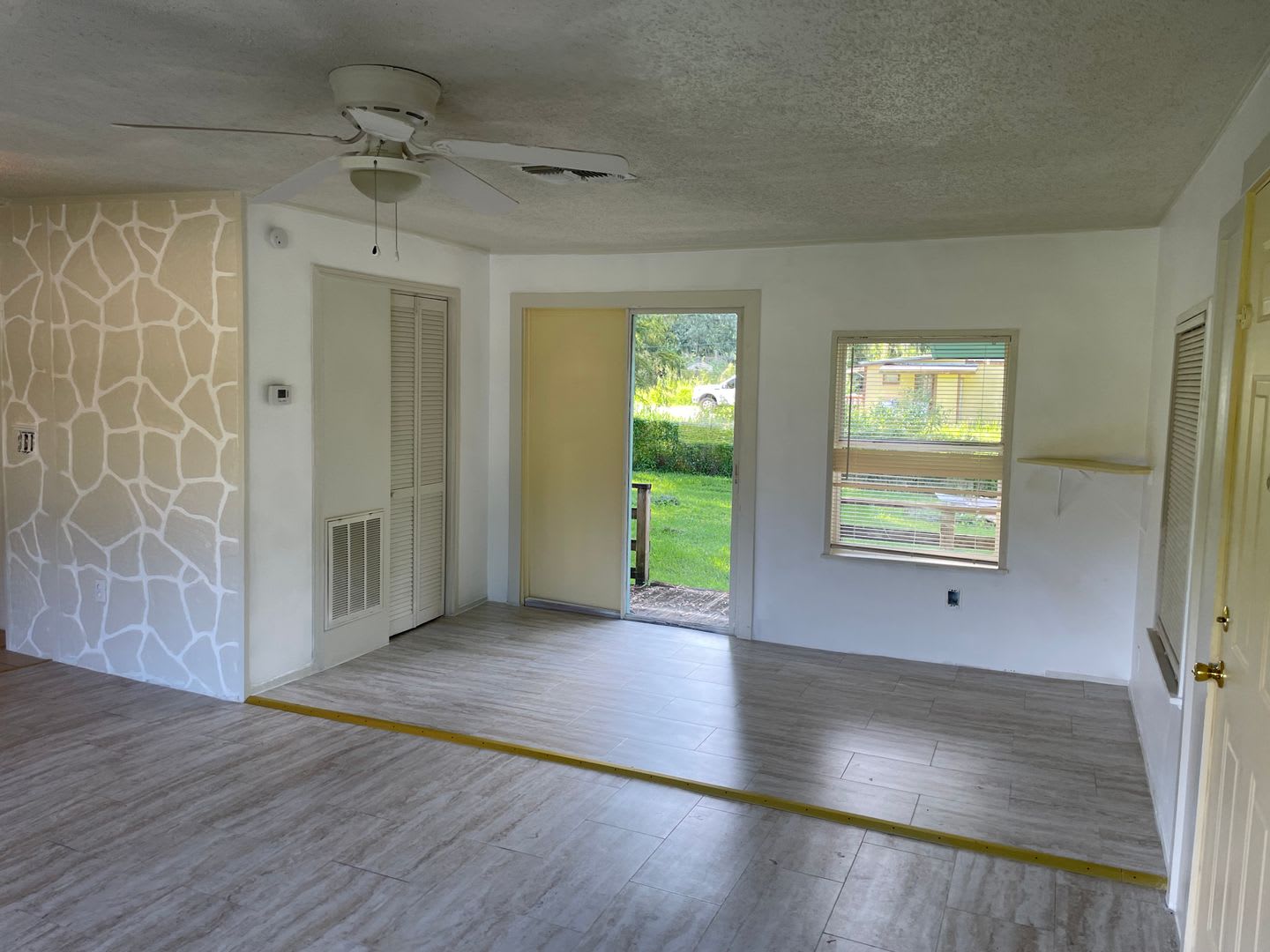 ADORABLE 3 Bed 1 Bath House in Lakeland Available For Rent *Move-in Special* – photo 5