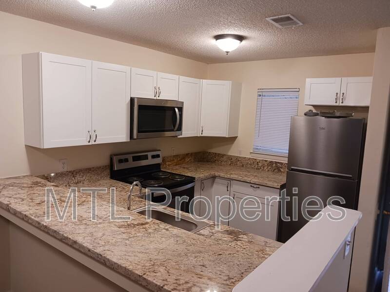 1674 Eagles Place 1 – photo 3