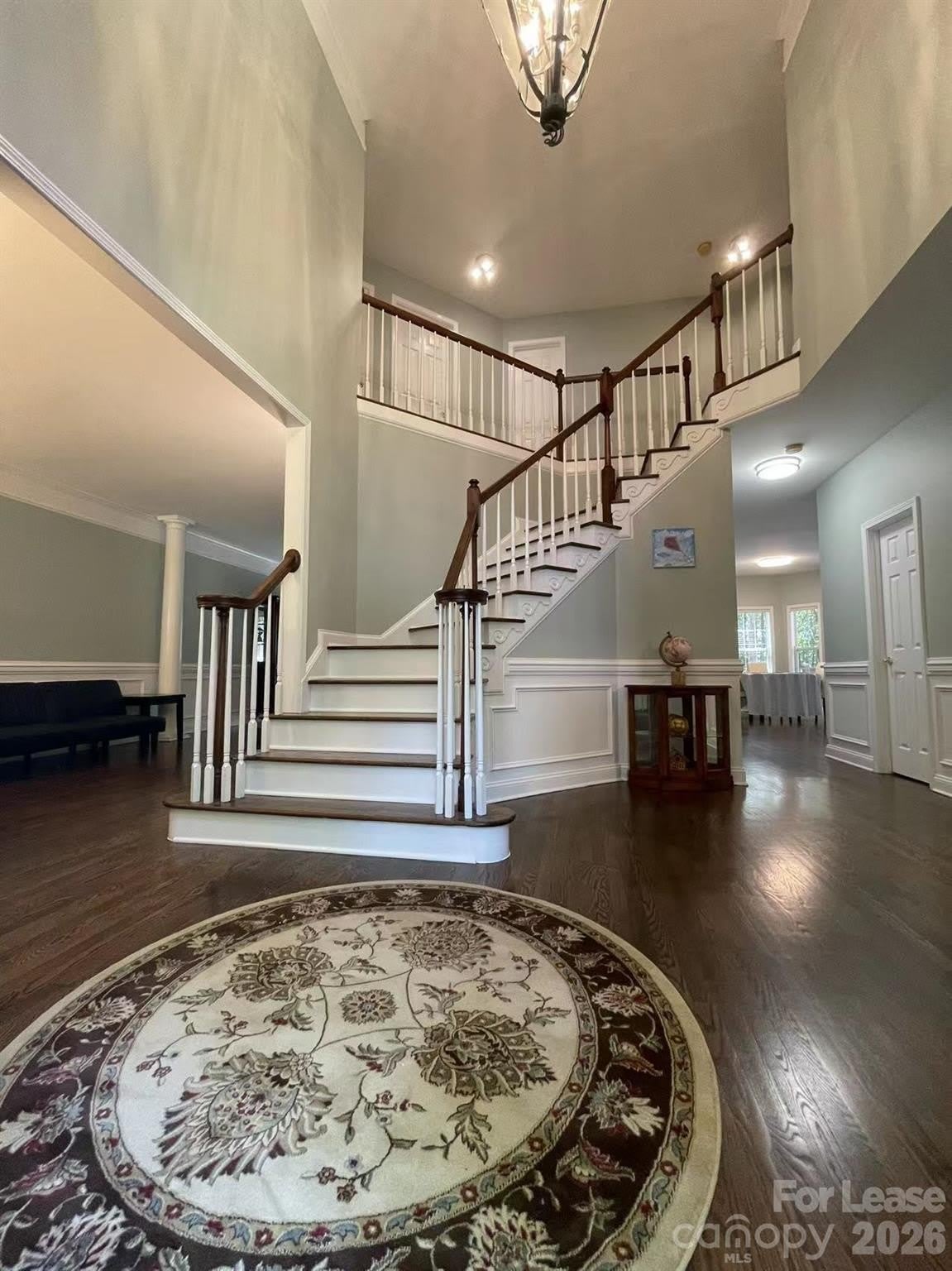 6025 Oakridge Court – photo 2