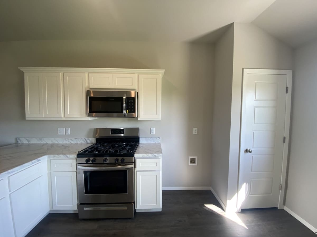 16239 South 88th East Avenue – photo 2