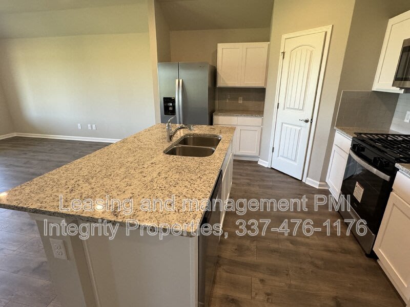 116 Romain Picard Dr – photo 4