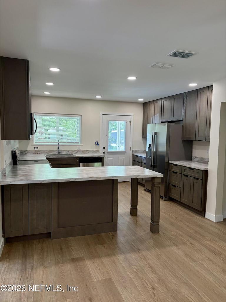 223 North Collen Road – photo 4