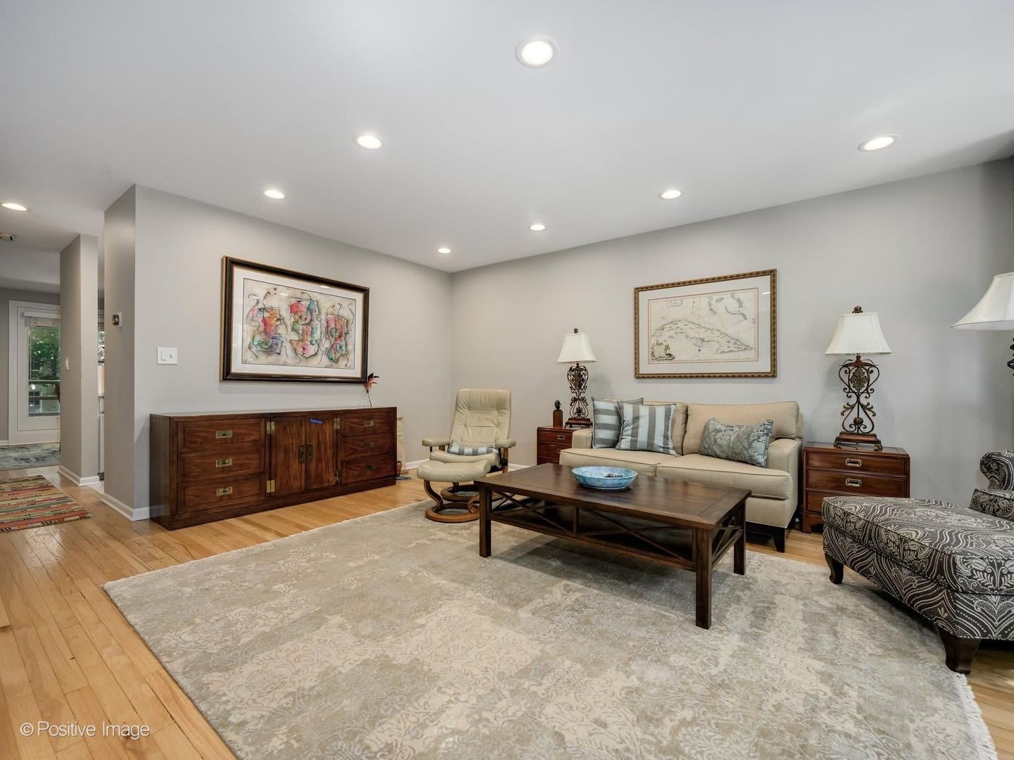 2365 N Wayne Avenue – photo 3