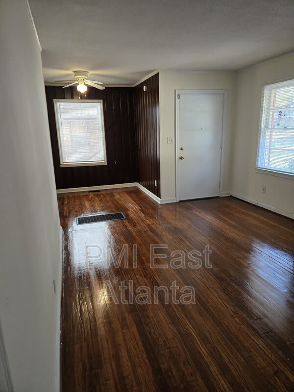 2332 Carey Drive Southeast – photo 5