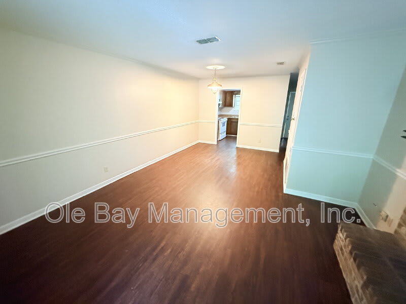 965 Navco Rd – photo 3