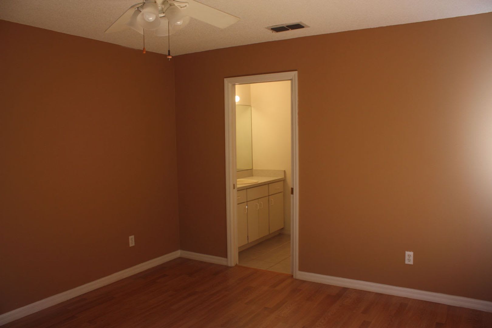 Unique 2 2 2 With Air Conditioned Florida Room – photo 4