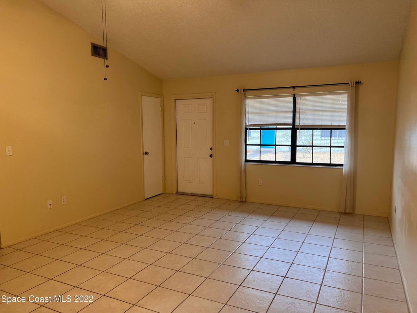 Rockledge condo – photo 2